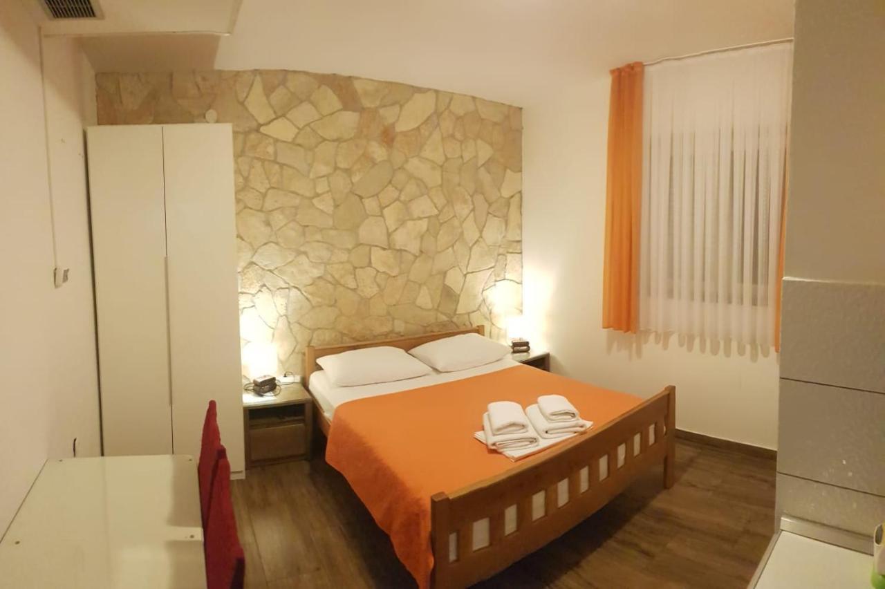 Guest House Renata Zadar Zewnętrze zdjęcie