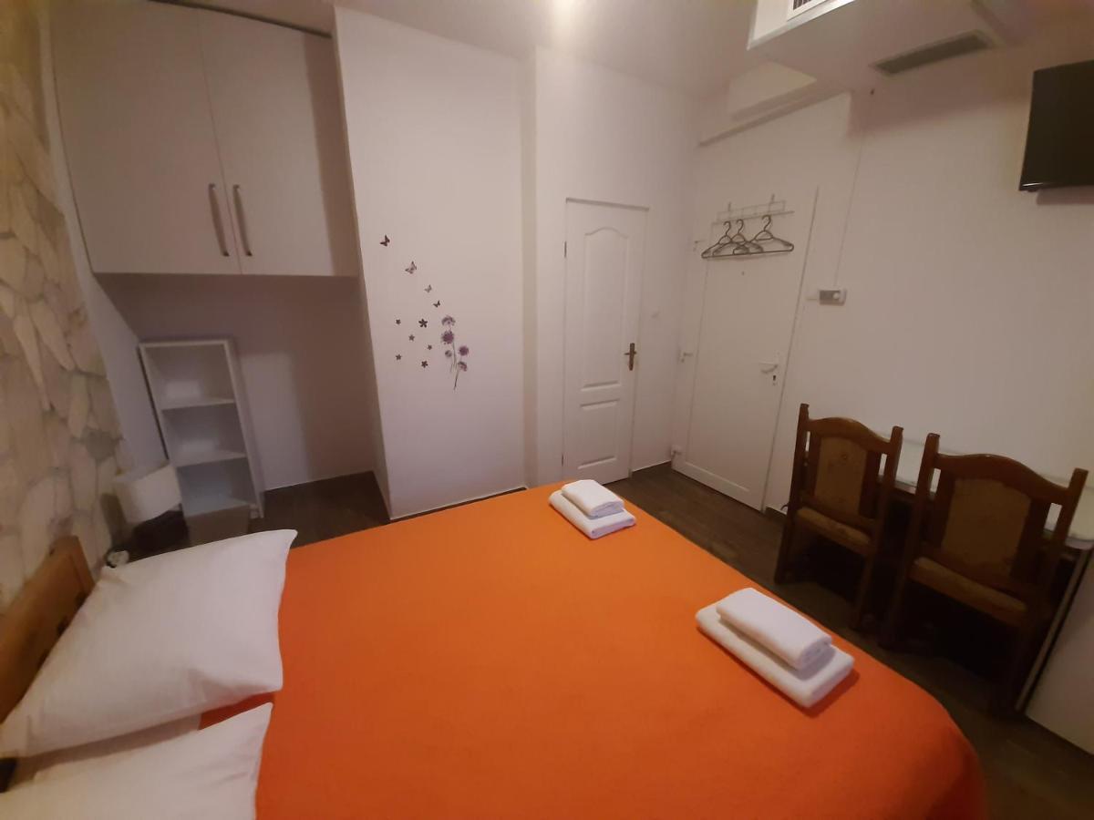 Guest House Renata Zadar Zewnętrze zdjęcie
