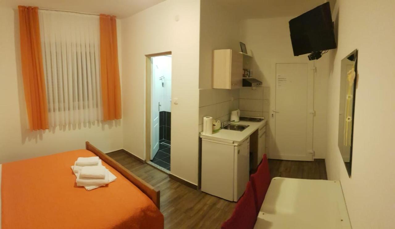 Guest House Renata Zadar Zewnętrze zdjęcie