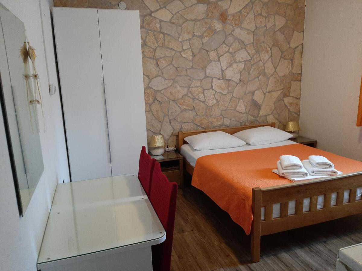 Guest House Renata Zadar Zewnętrze zdjęcie