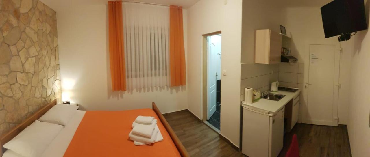 Guest House Renata Zadar Zewnętrze zdjęcie