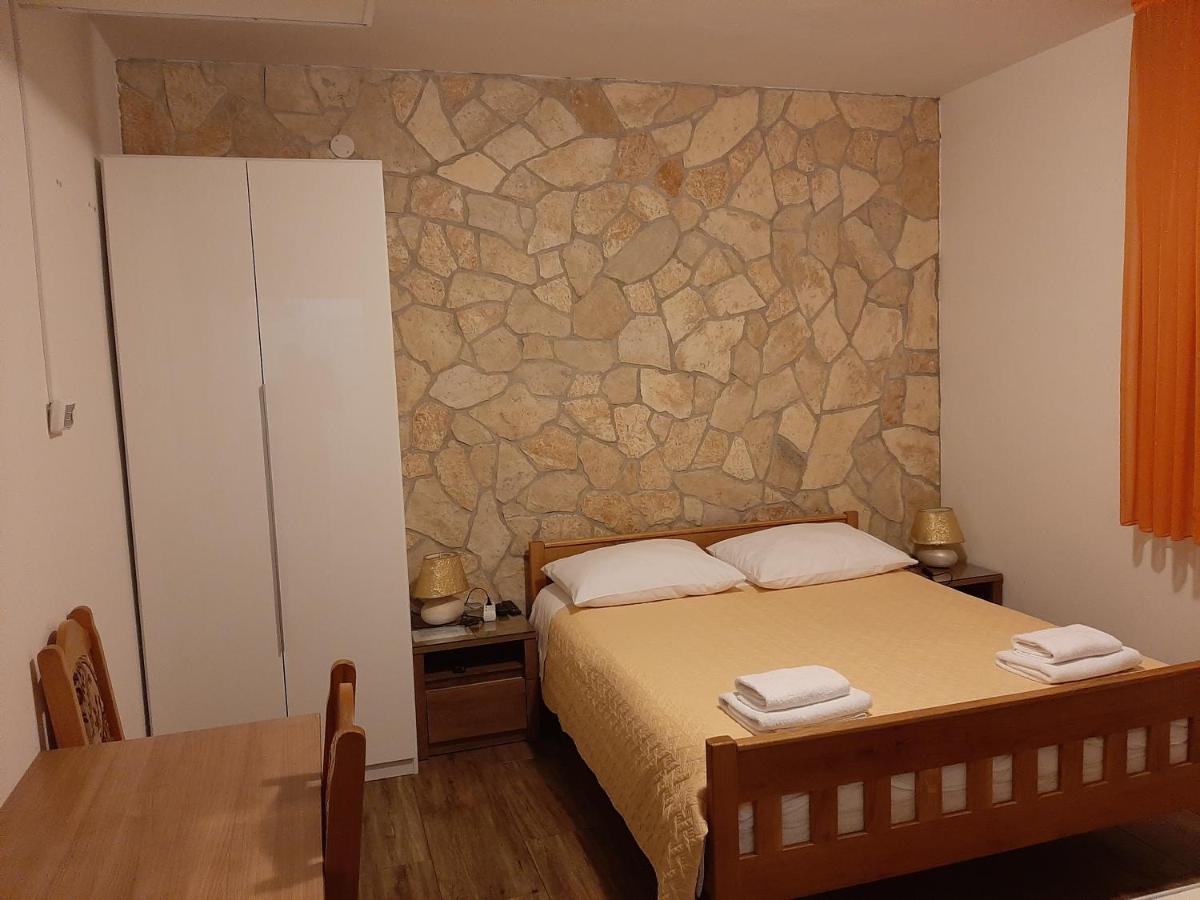 Guest House Renata Zadar Zewnętrze zdjęcie