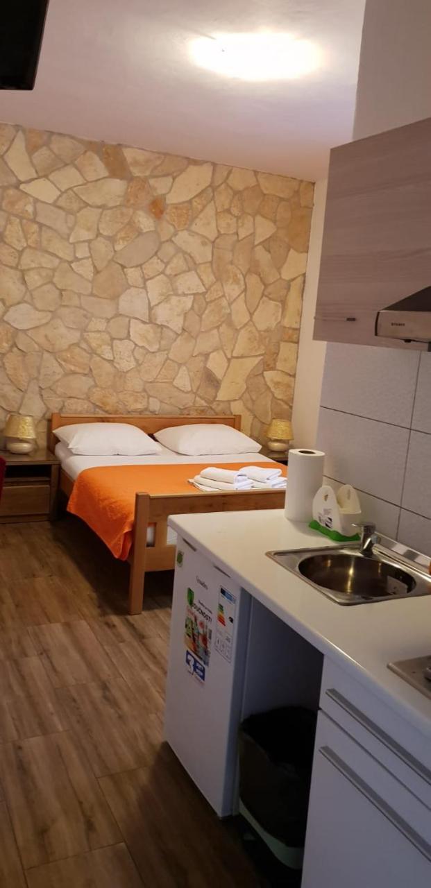 Guest House Renata Zadar Zewnętrze zdjęcie